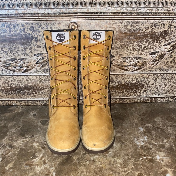 Timberland Hi-Top Boots - Picture 8 of 9